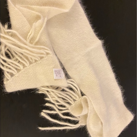 White Rabbit Fur Scarf - Picture 2 of 4